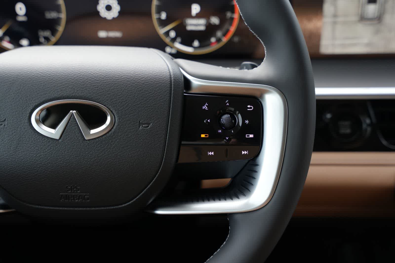 Thumbnail: 2027 INFINITI QX80 - 11
