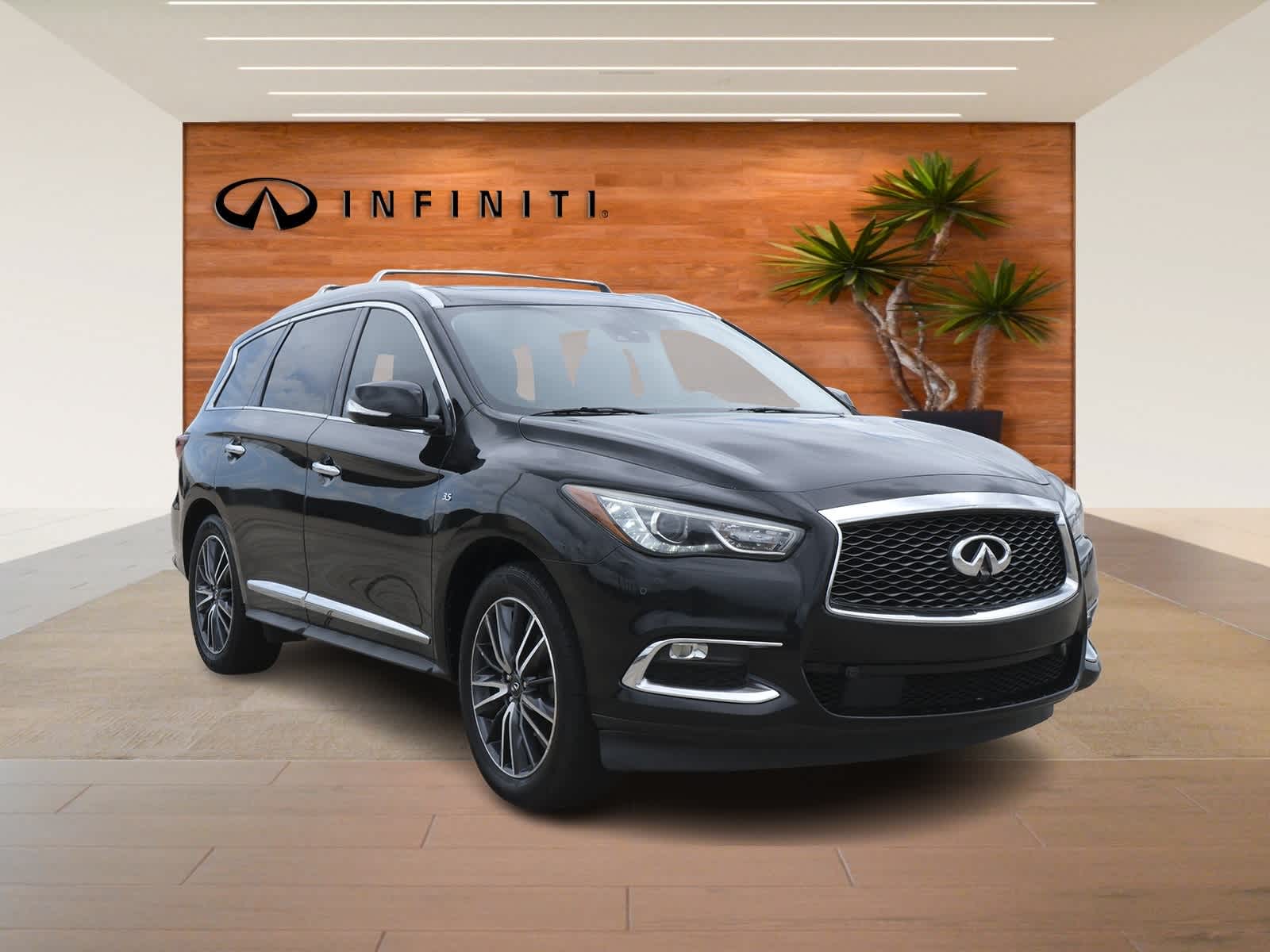 Thumbnail: 2019 INFINITI QX60 - 3