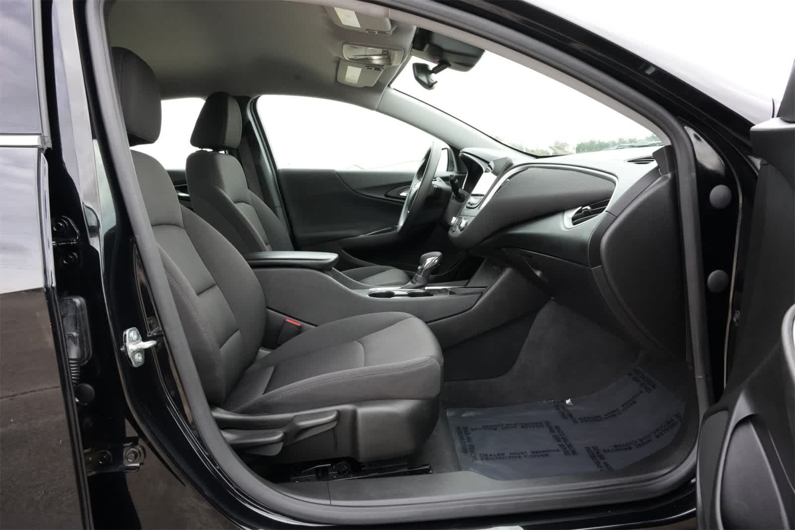 Thumbnail: 2024 Chevrolet Malibu - 23