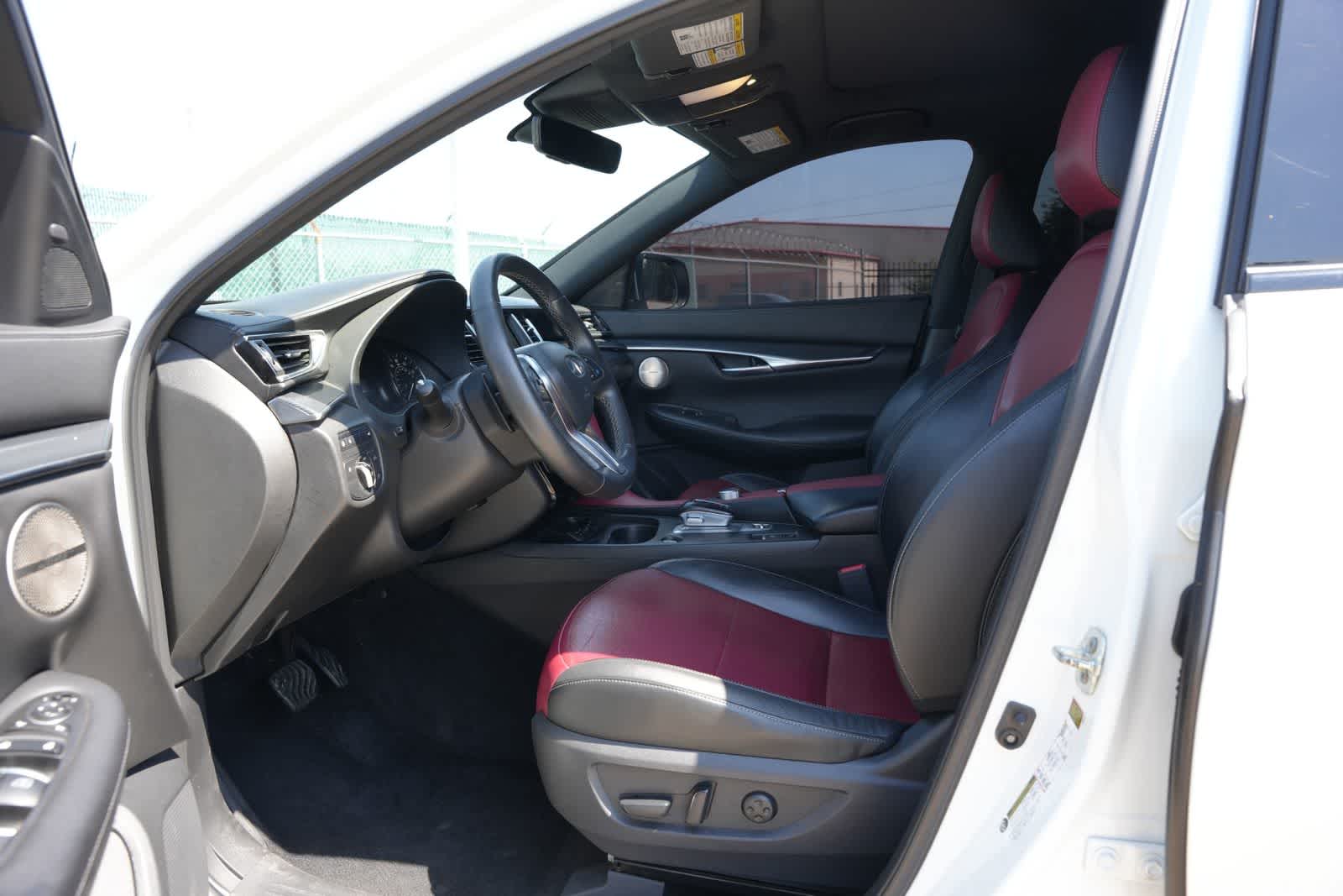 Thumbnail: 2023 INFINITI QX50 - 16