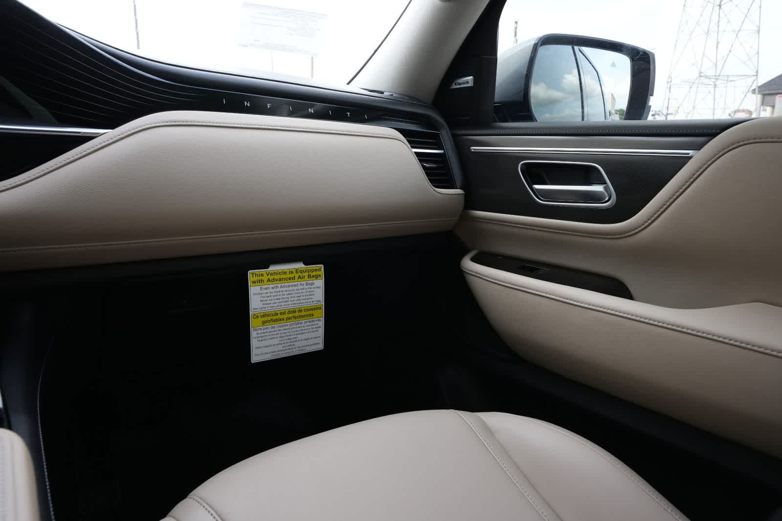 Thumbnail: 2026 INFINITI QX80 - 8