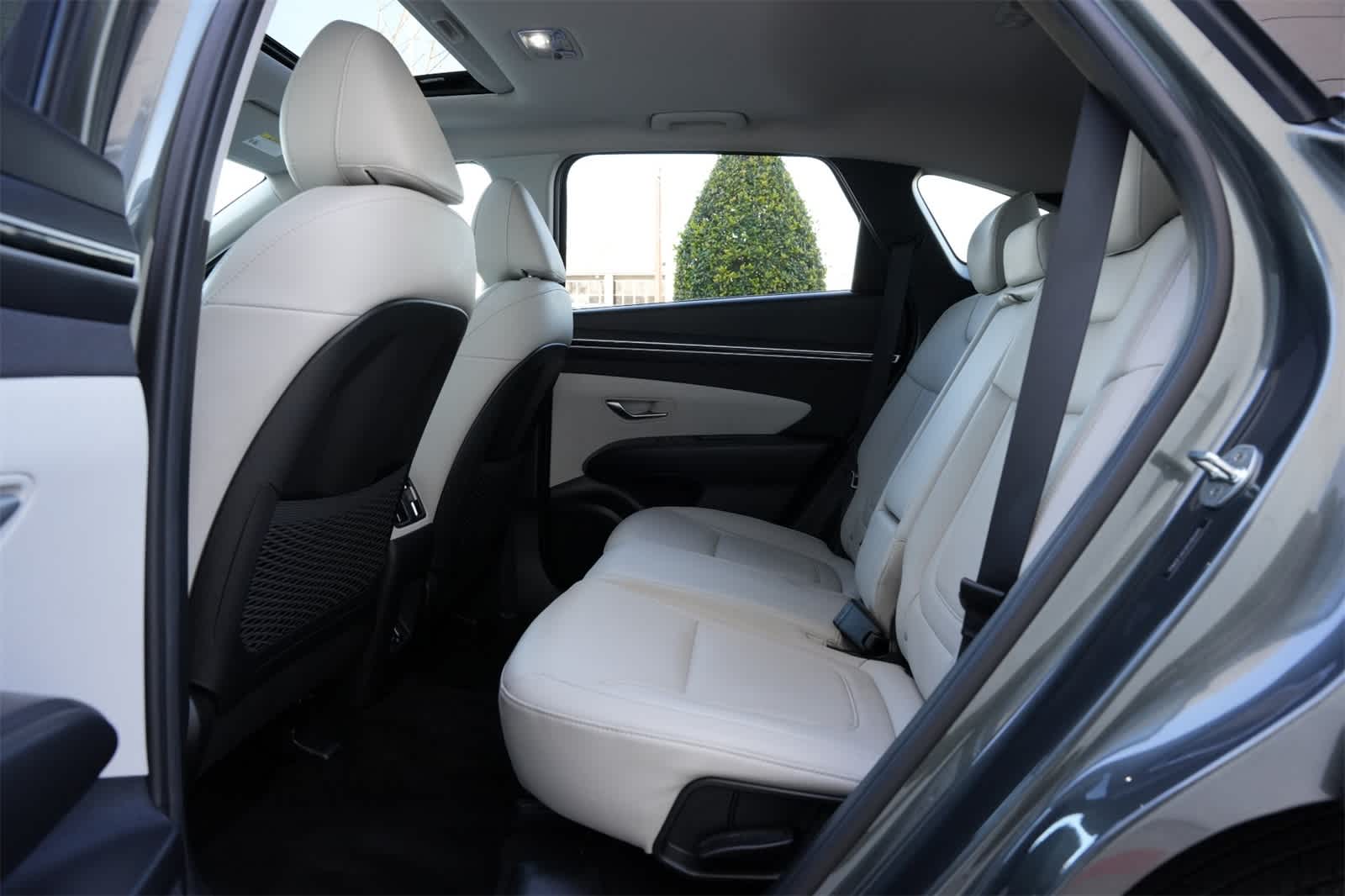 Thumbnail: 2023 Hyundai Tucson - 18