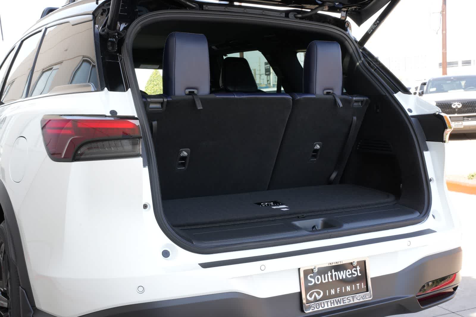 Thumbnail: 2026 INFINITI QX60 - 21