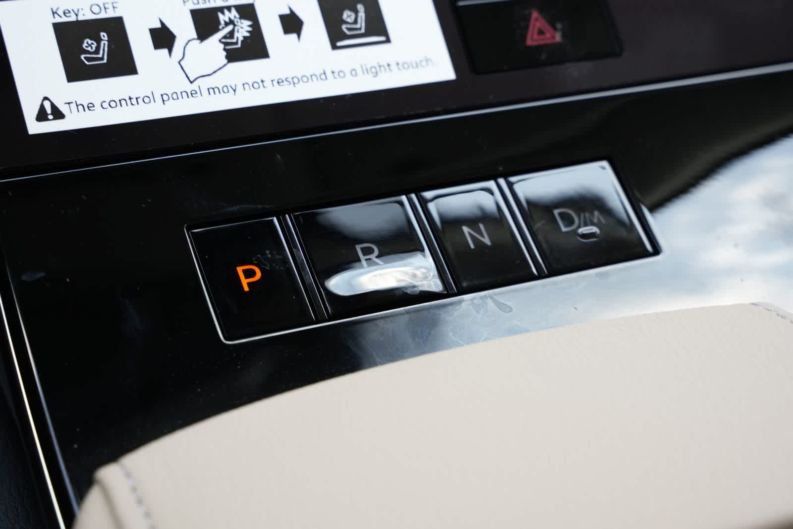 Thumbnail: 2026 INFINITI QX80 - 15