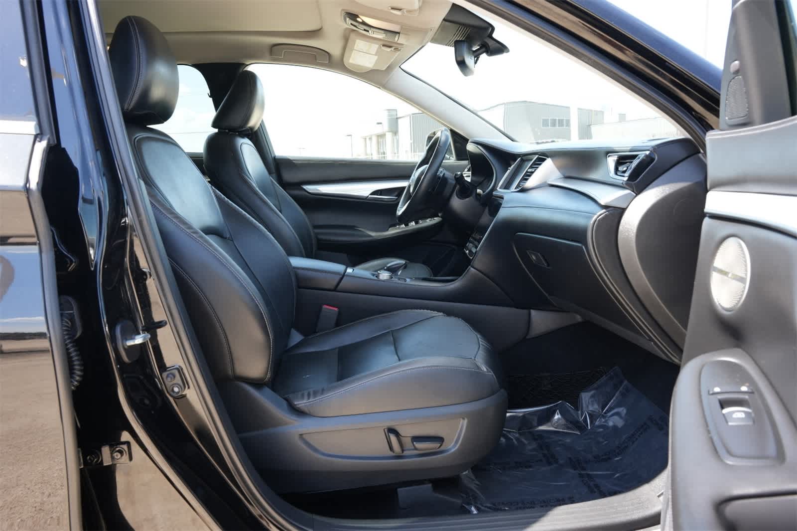 Thumbnail: 2019 INFINITI QX50 - 24