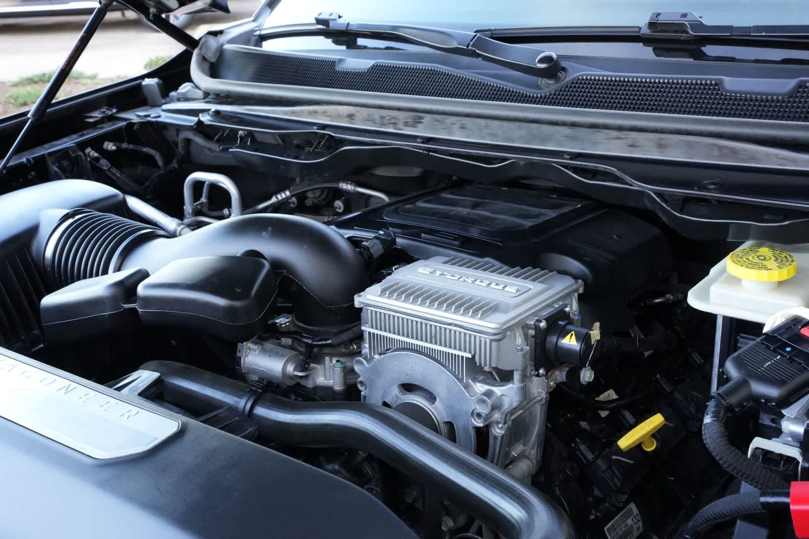 Thumbnail: 2022 Jeep Wagoneer - 24