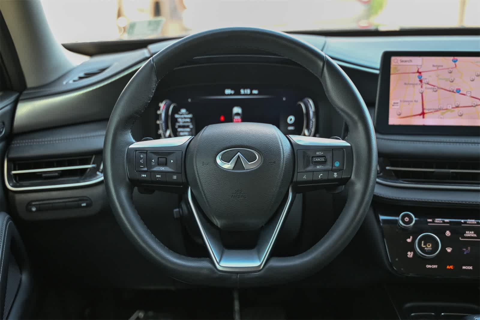 Thumbnail: 2024 INFINITI QX60 - 9