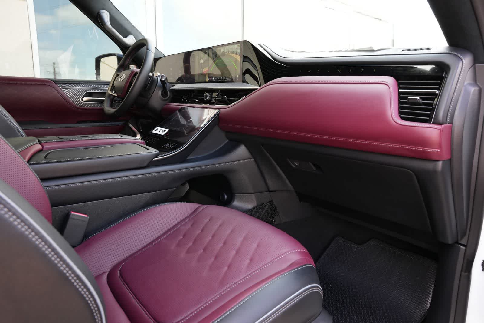 Thumbnail: 2026 INFINITI QX80 - 23