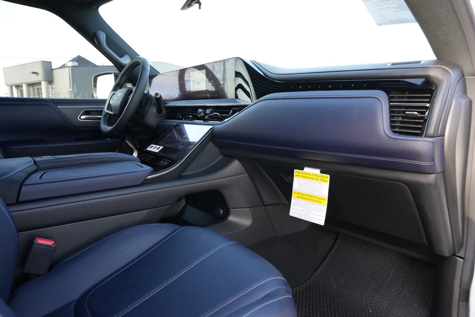 Thumbnail: 2026 INFINITI QX80 - 19