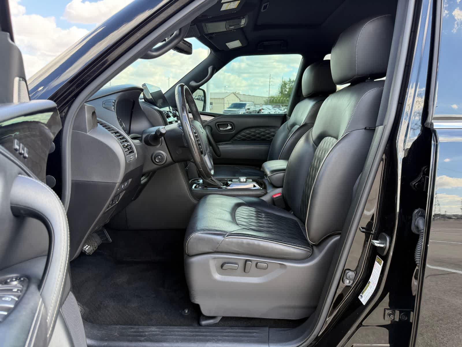 Thumbnail: 2023 INFINITI QX80 - 15