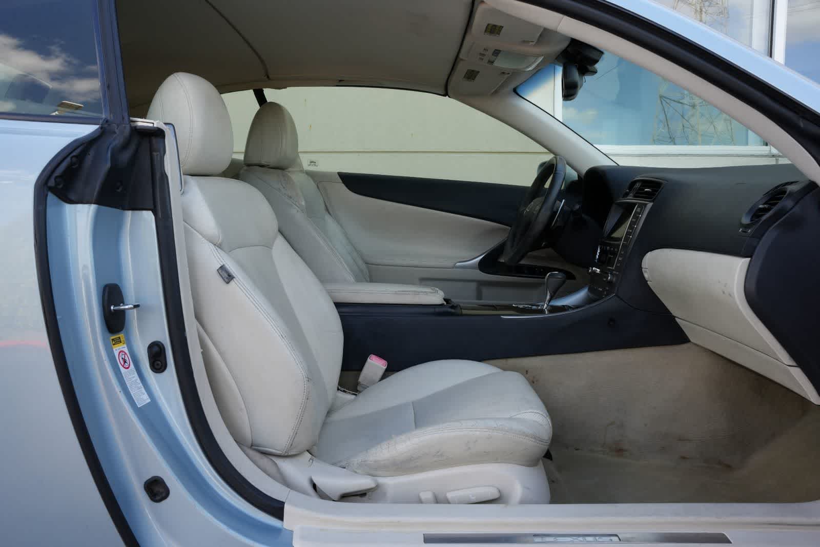 Thumbnail: 2010 Lexus IS - 21