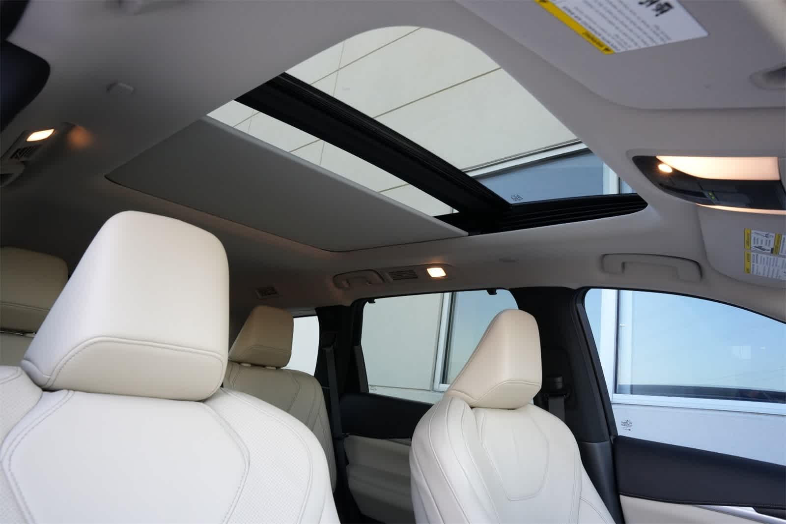 Thumbnail: 2025 INFINITI QX60 - 24