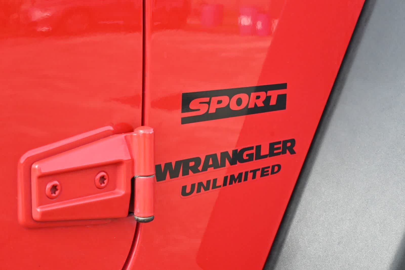 Thumbnail: 2017 Jeep Wrangler - 18
