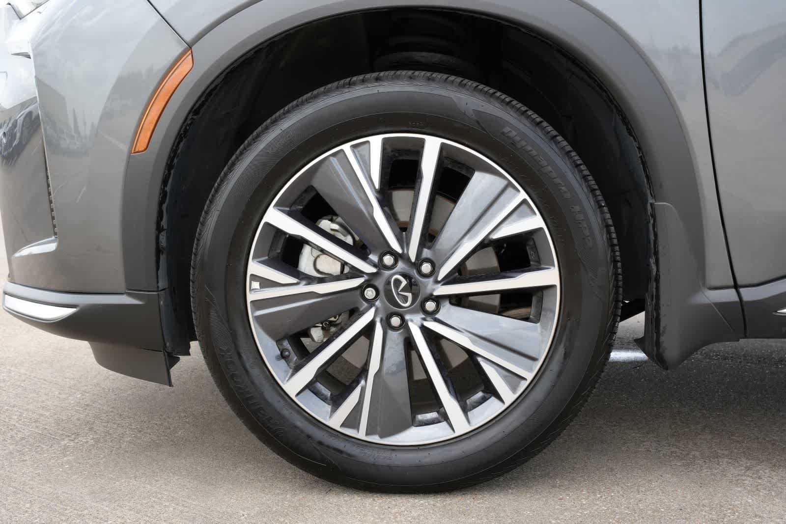 Thumbnail: 2026 INFINITI QX60 - 25