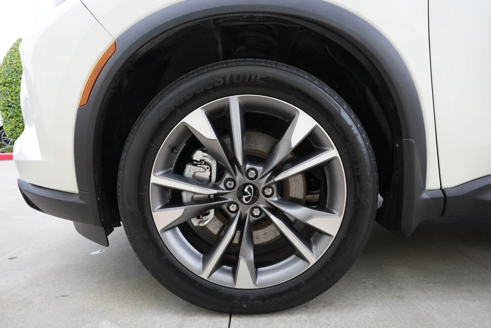 Thumbnail: 2023 INFINITI QX60 - 26