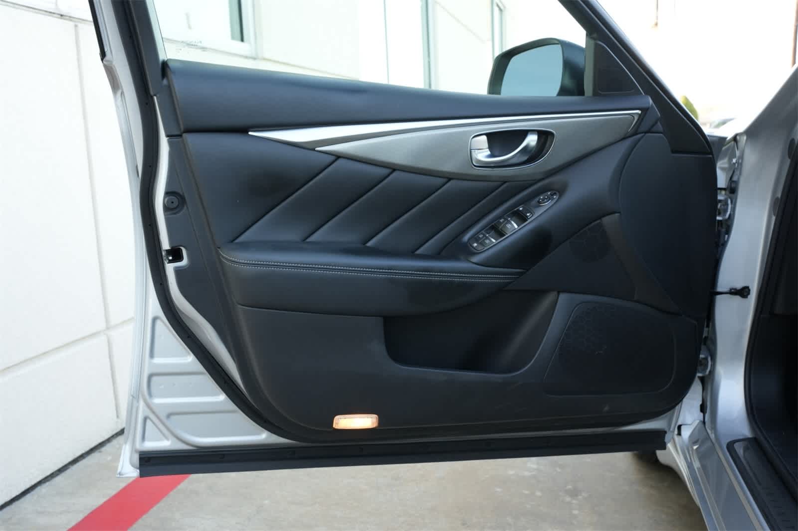 Thumbnail: 2019 INFINITI Q50 - 18