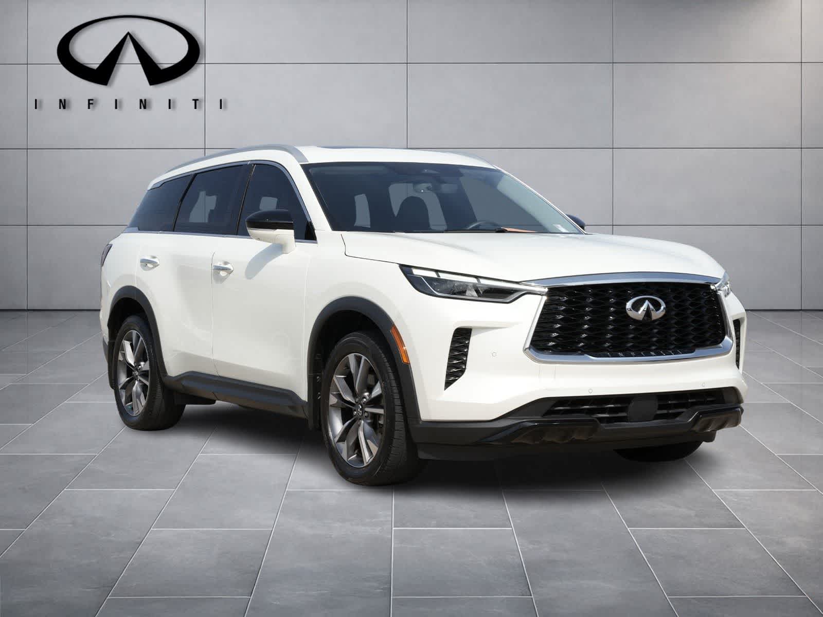 Thumbnail: 2023 INFINITI QX60 - 3
