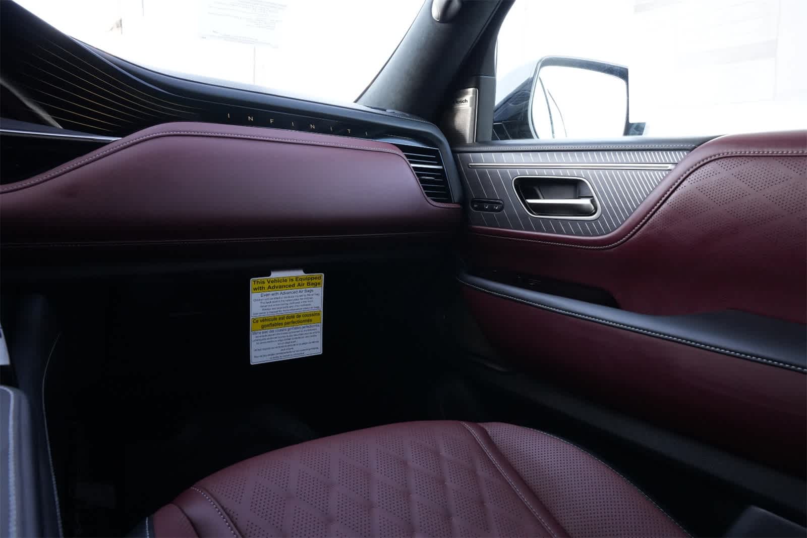 Thumbnail: 2026 INFINITI QX80 - 8