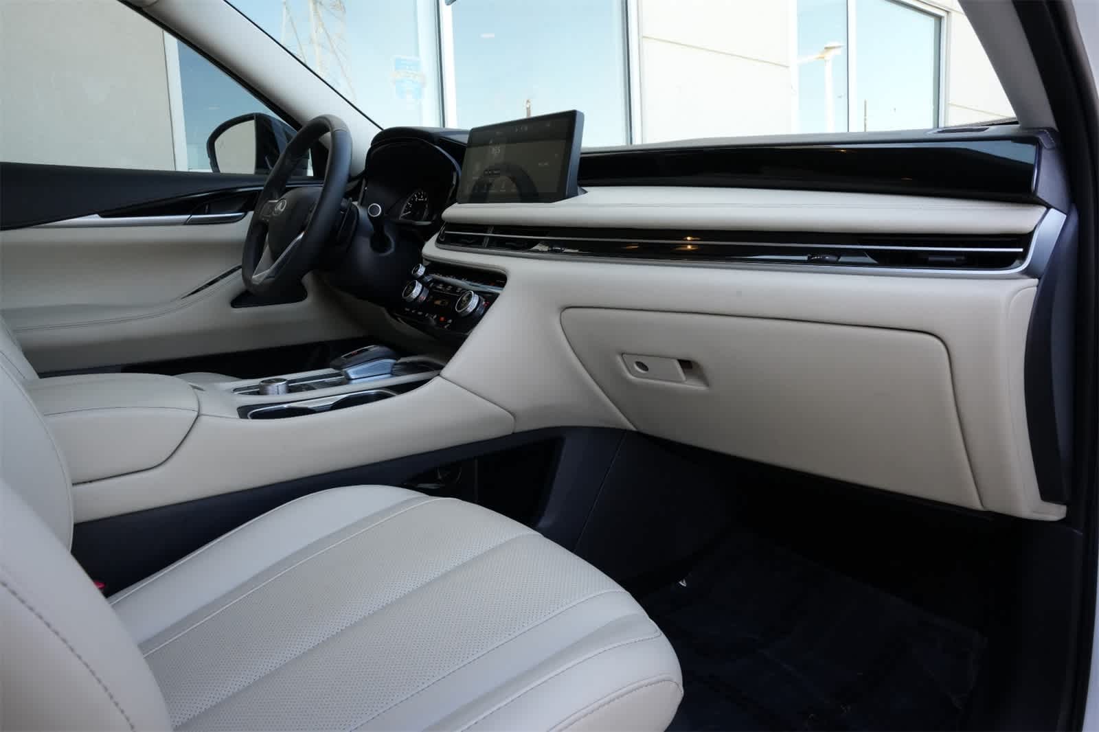 Thumbnail: 2025 INFINITI QX60 - 20