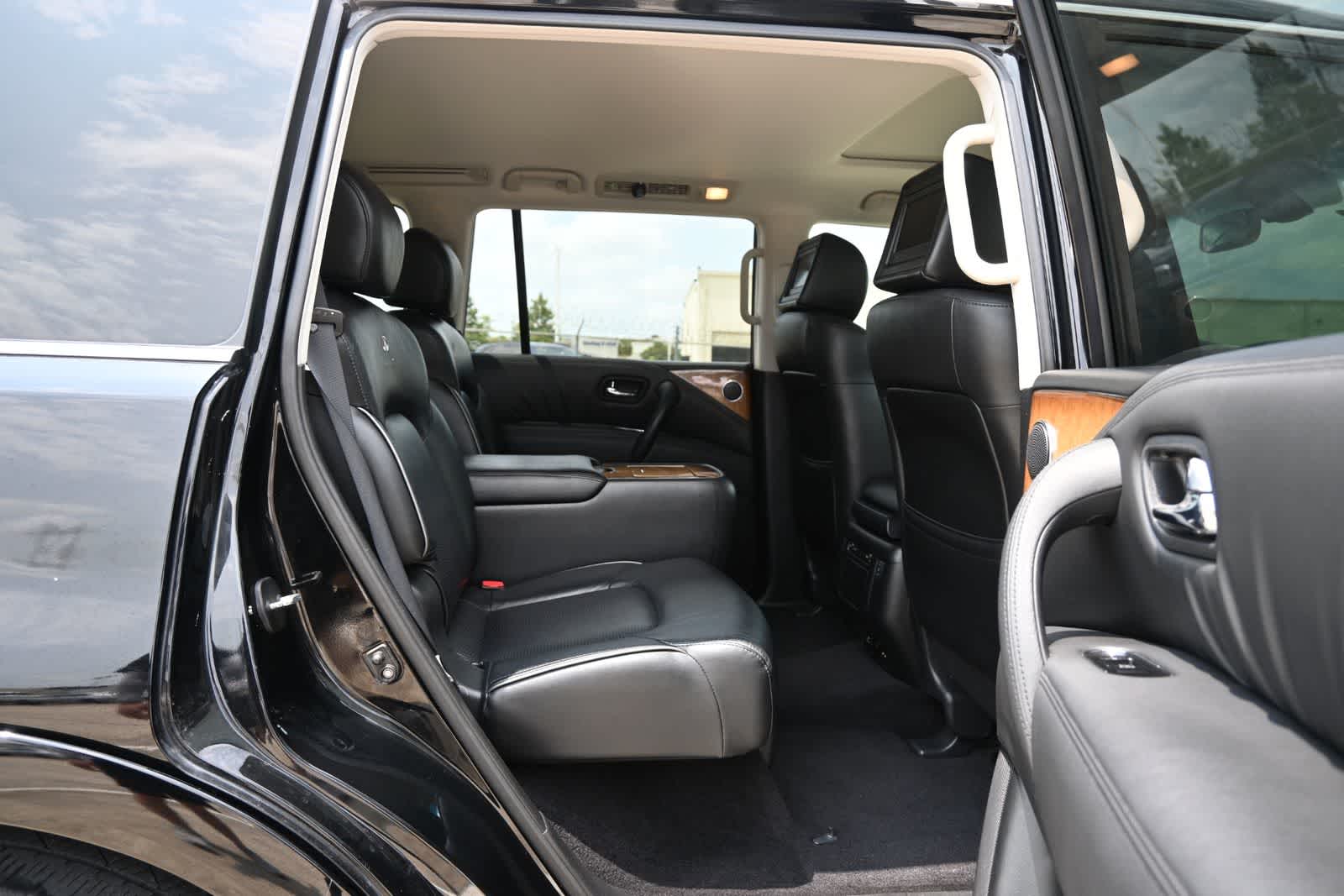 Thumbnail: 2012 INFINITI QX56 - 22