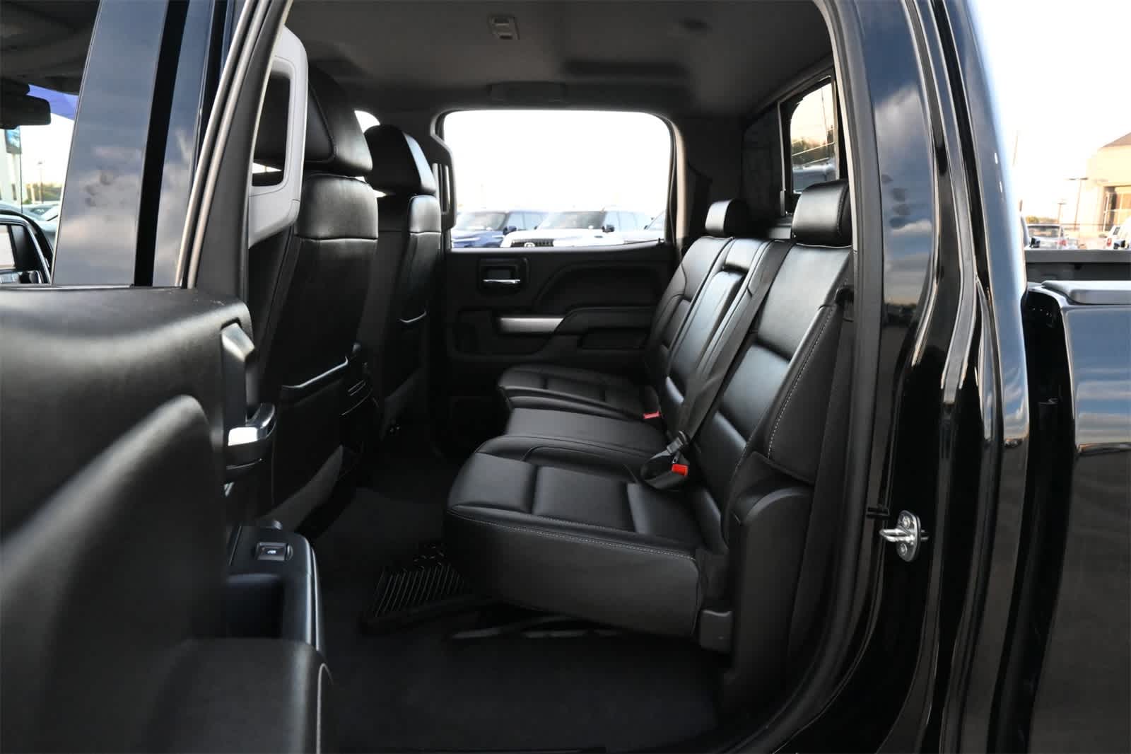 Thumbnail: 2019 Chevrolet Silverado 2500 - 17