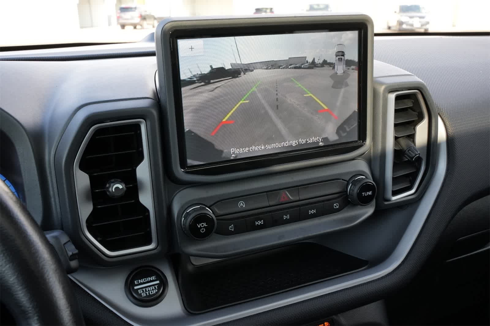 Thumbnail: 2021 Ford Bronco Sport - 14