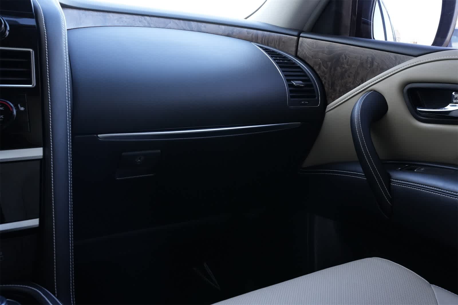 Thumbnail: 2023 INFINITI QX80 - 8