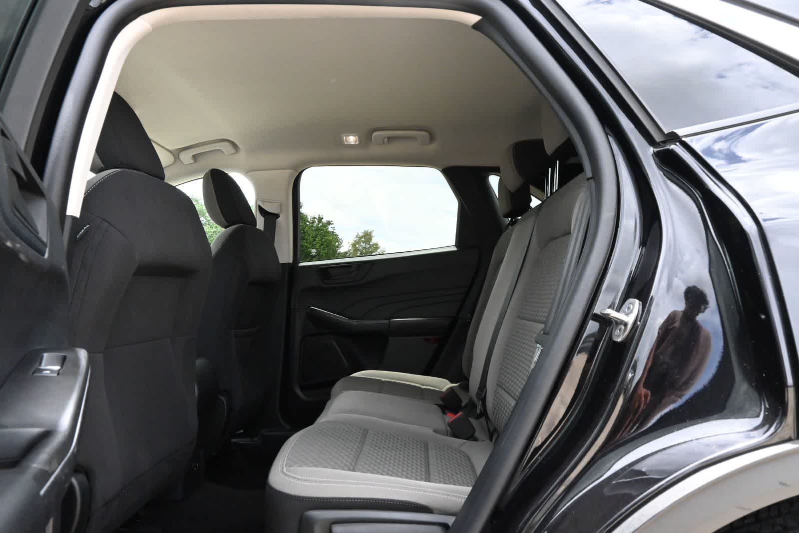 Thumbnail: 2022 Ford Escape - 18