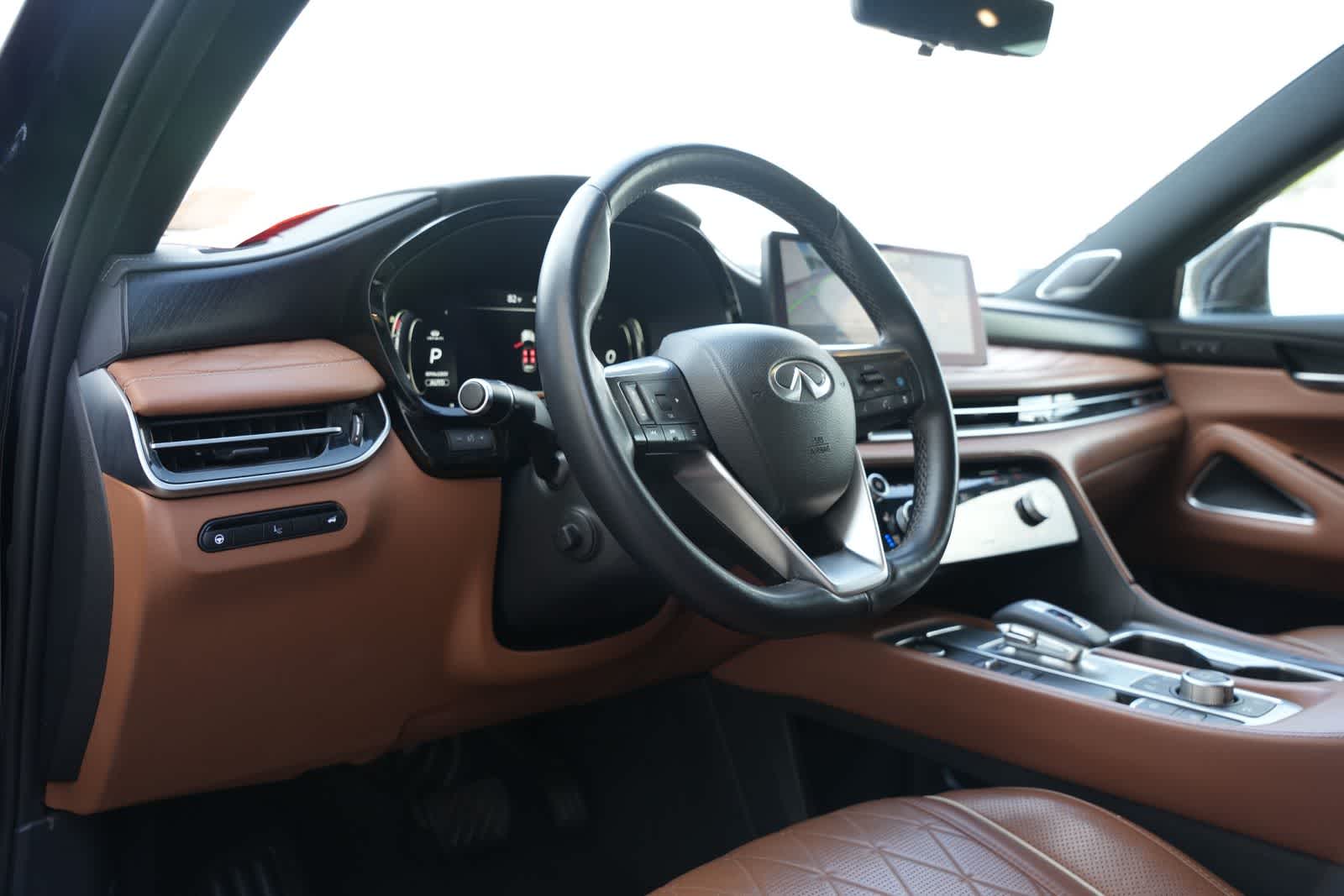 Thumbnail: 2023 INFINITI QX60 - 16
