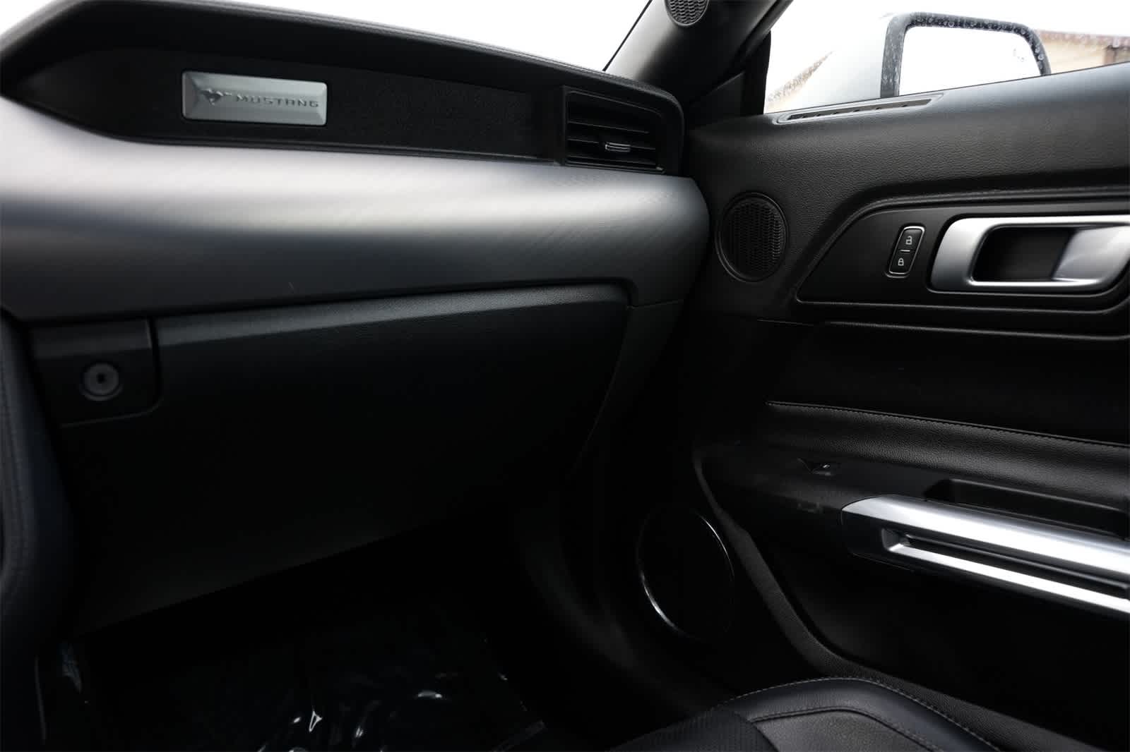 Thumbnail: 2022 Ford Mustang - 7