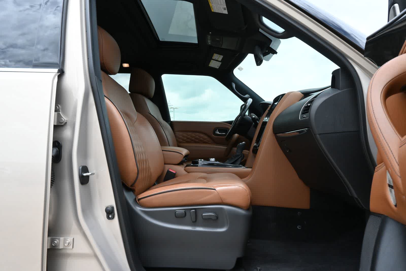 Thumbnail: 2021 INFINITI QX80 - 24