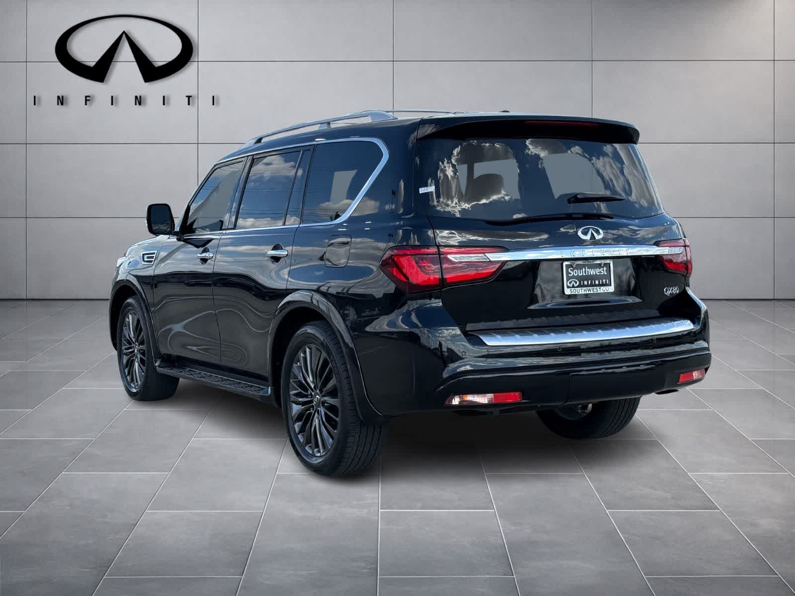 Thumbnail: 2023 INFINITI QX80 - 5