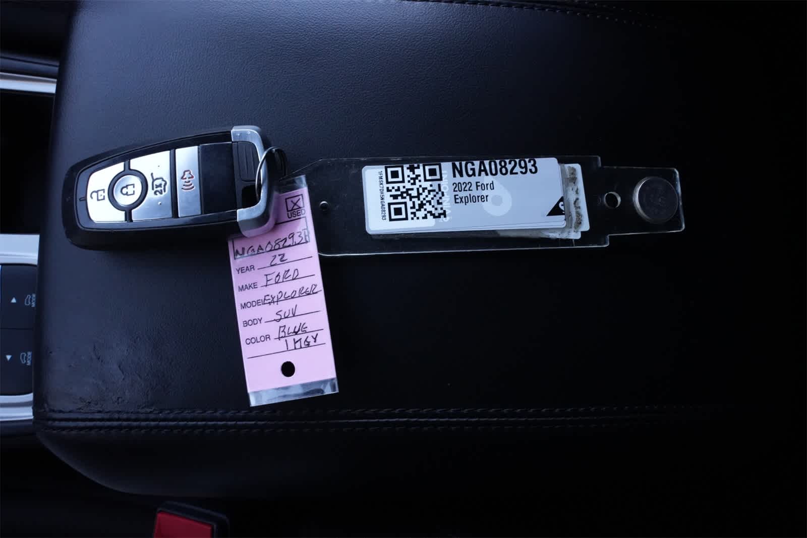 Thumbnail: 2022 Ford Explorer - 26