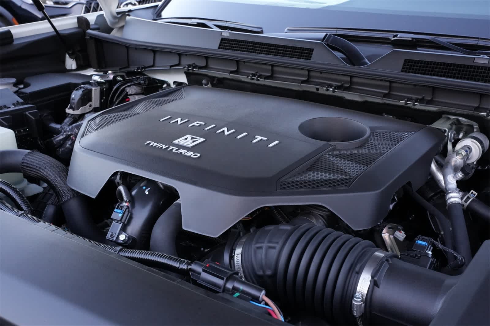 Thumbnail: 2026 INFINITI QX80 - 26