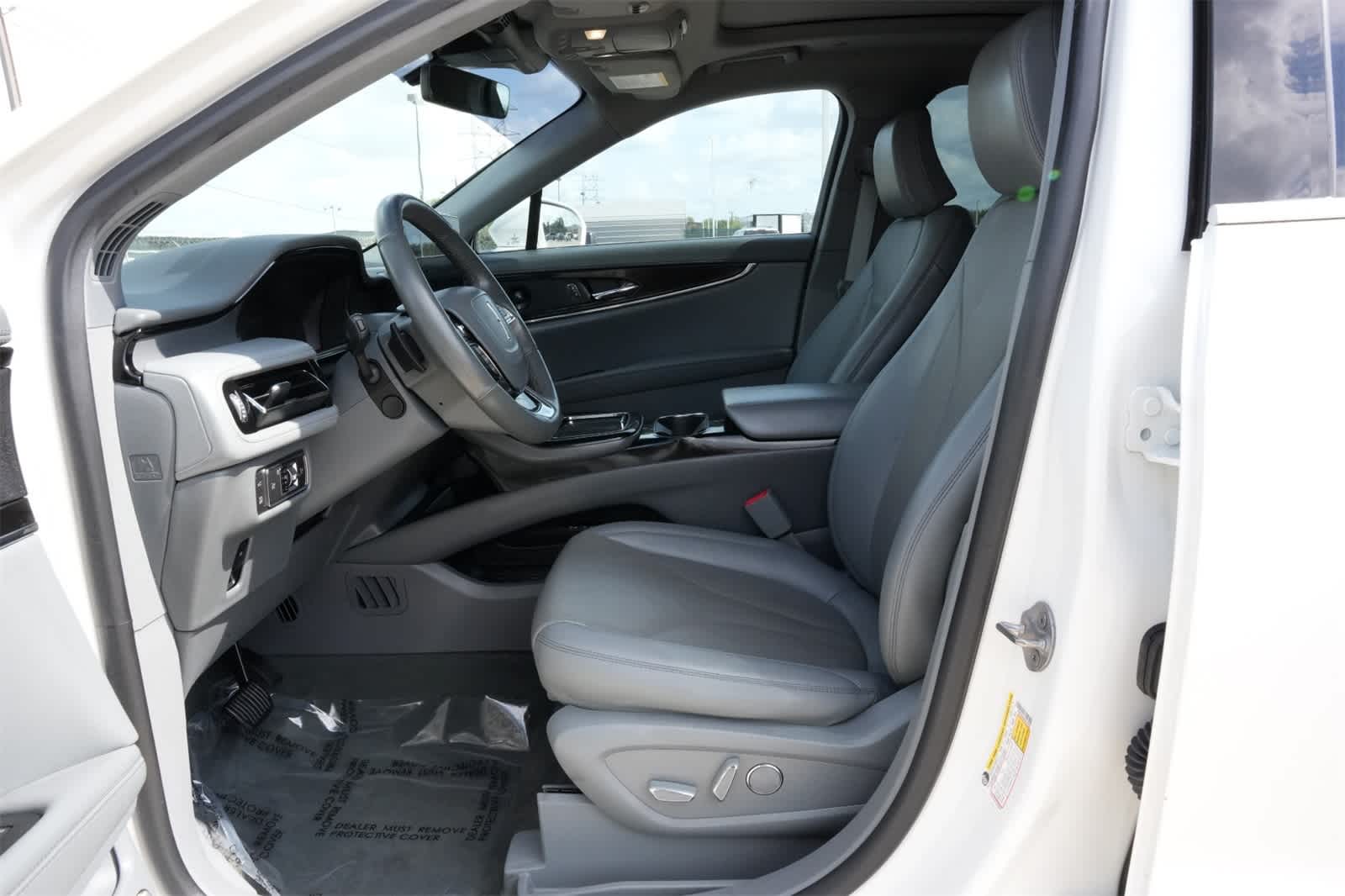 Thumbnail: 2022 Lincoln Nautilus - 16