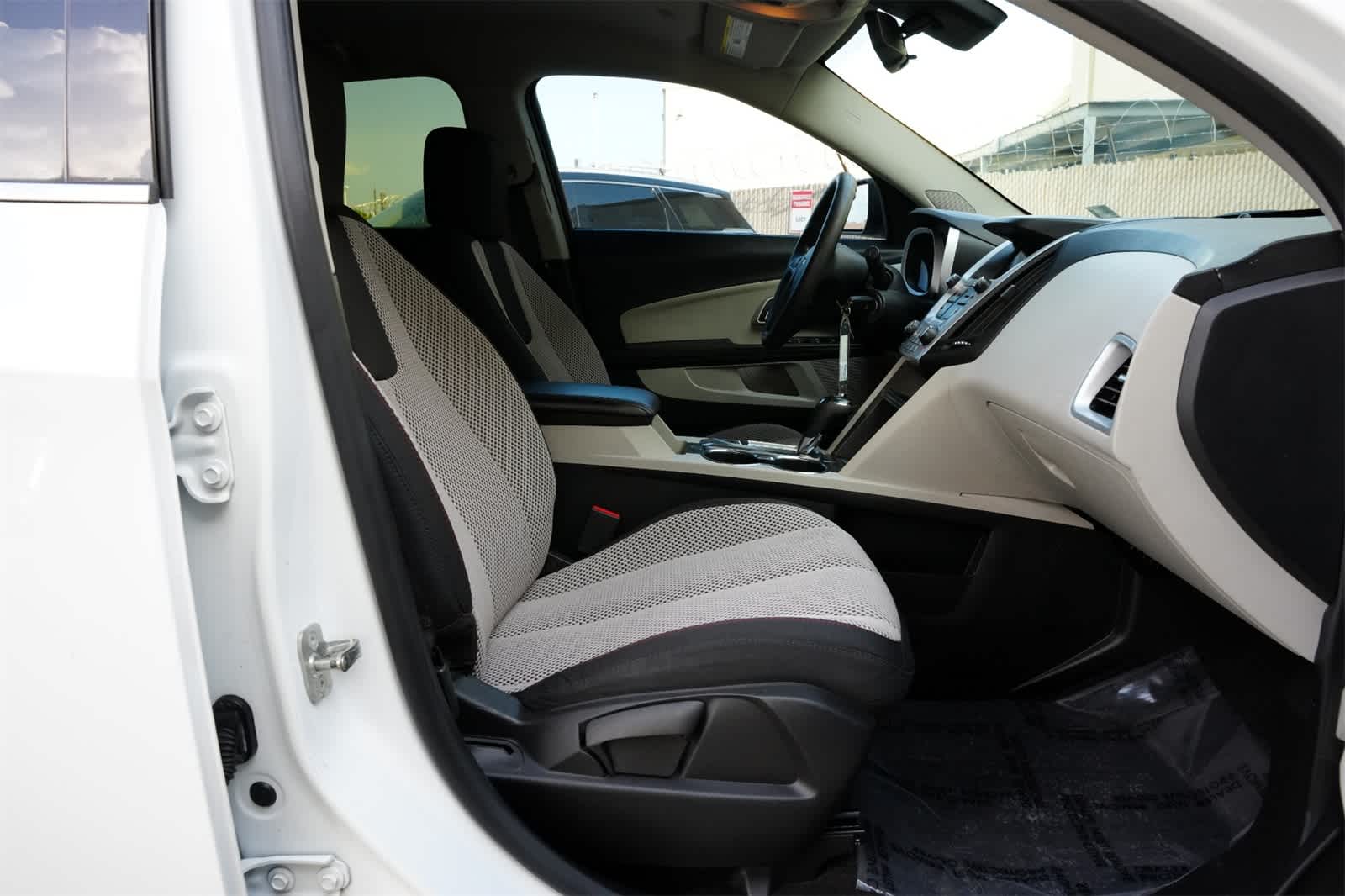 Thumbnail: 2016 Chevrolet Equinox - 23
