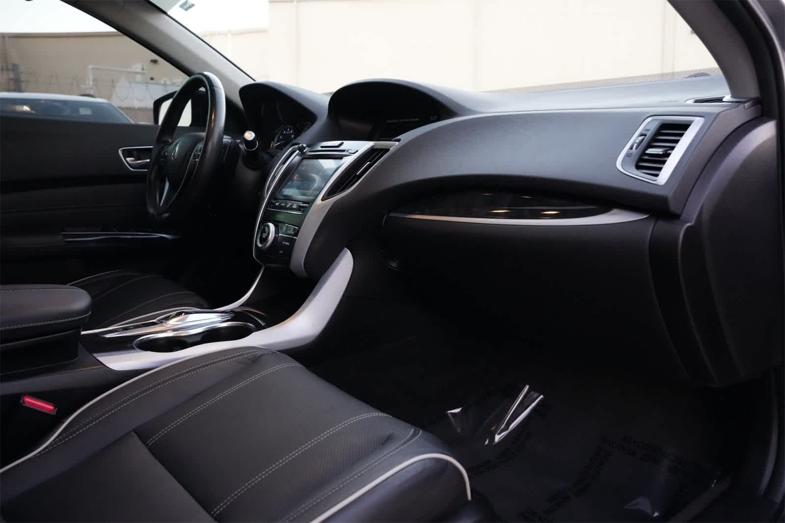 Thumbnail: 2019 Acura TLX - 22