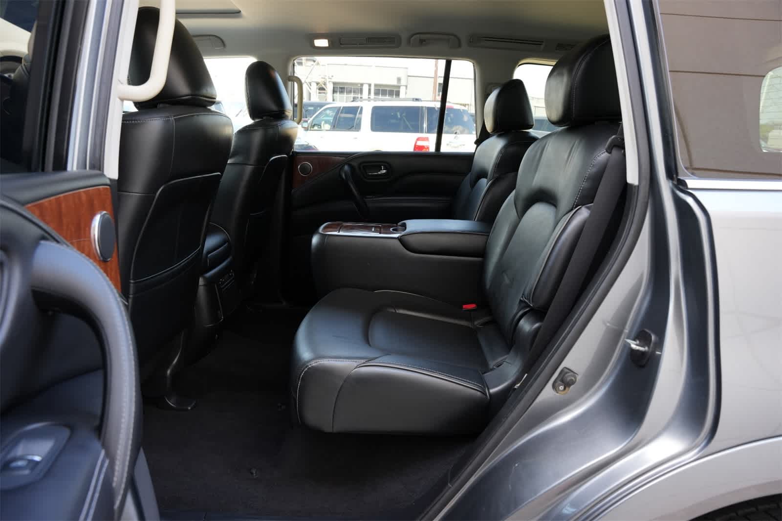 Thumbnail: 2019 INFINITI QX80 - 18