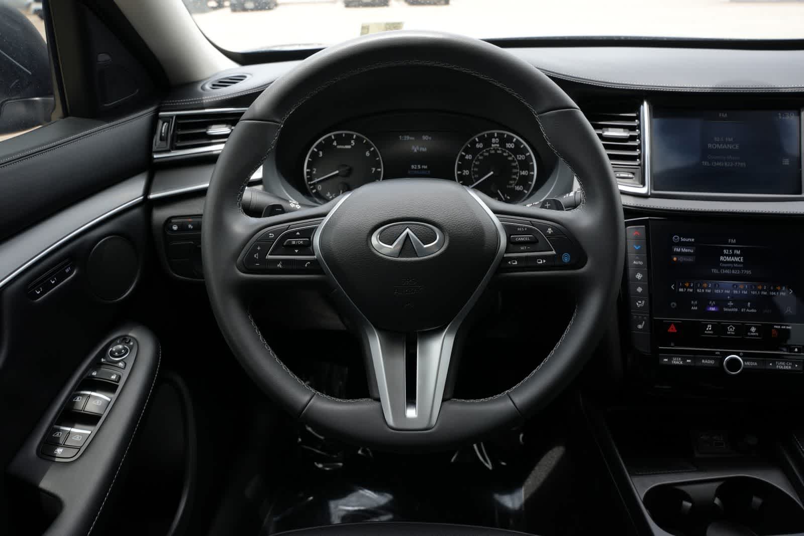 Thumbnail: 2025 INFINITI QX50 - 9