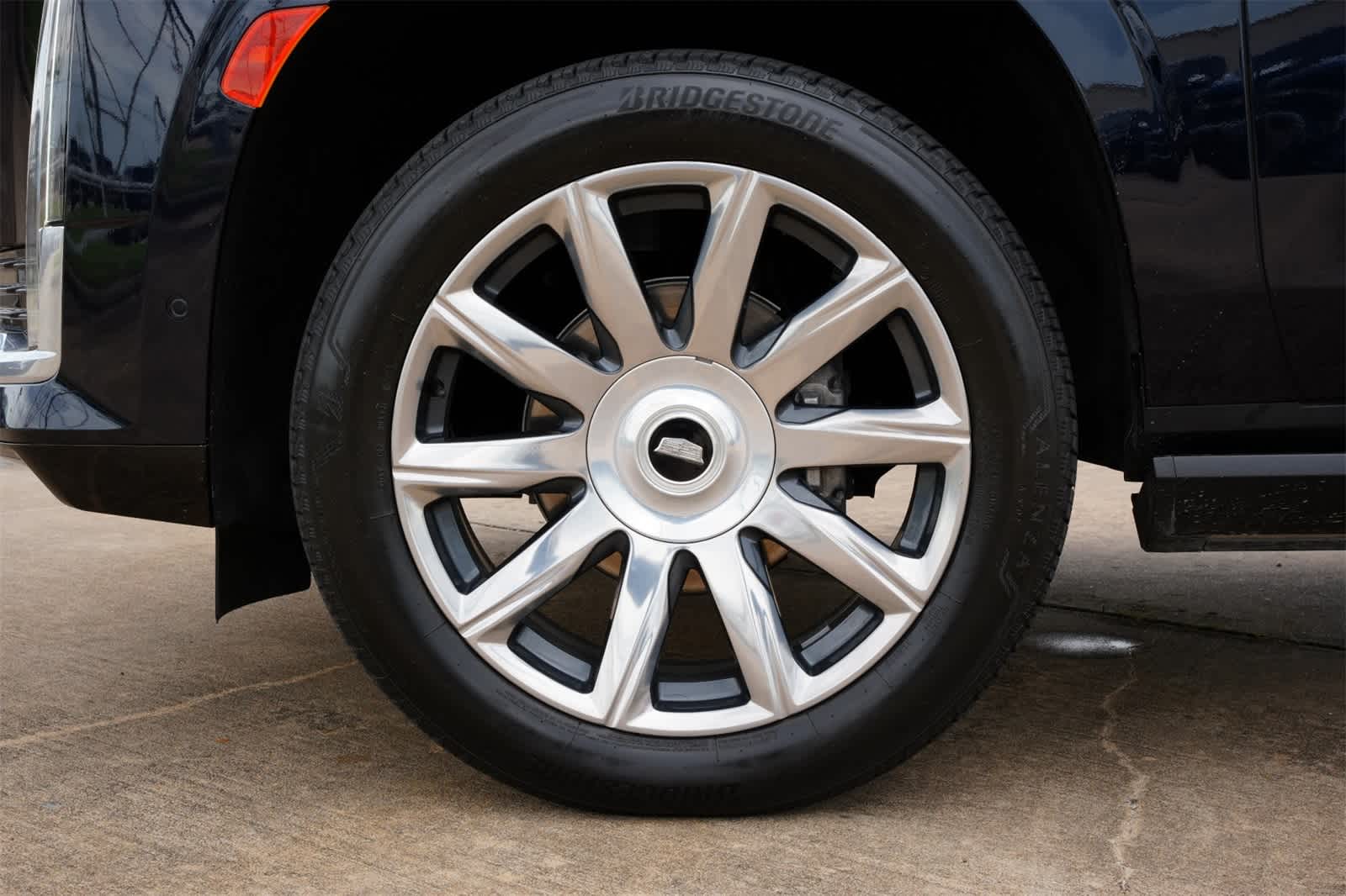 Thumbnail: 2023 Cadillac Escalade - 26