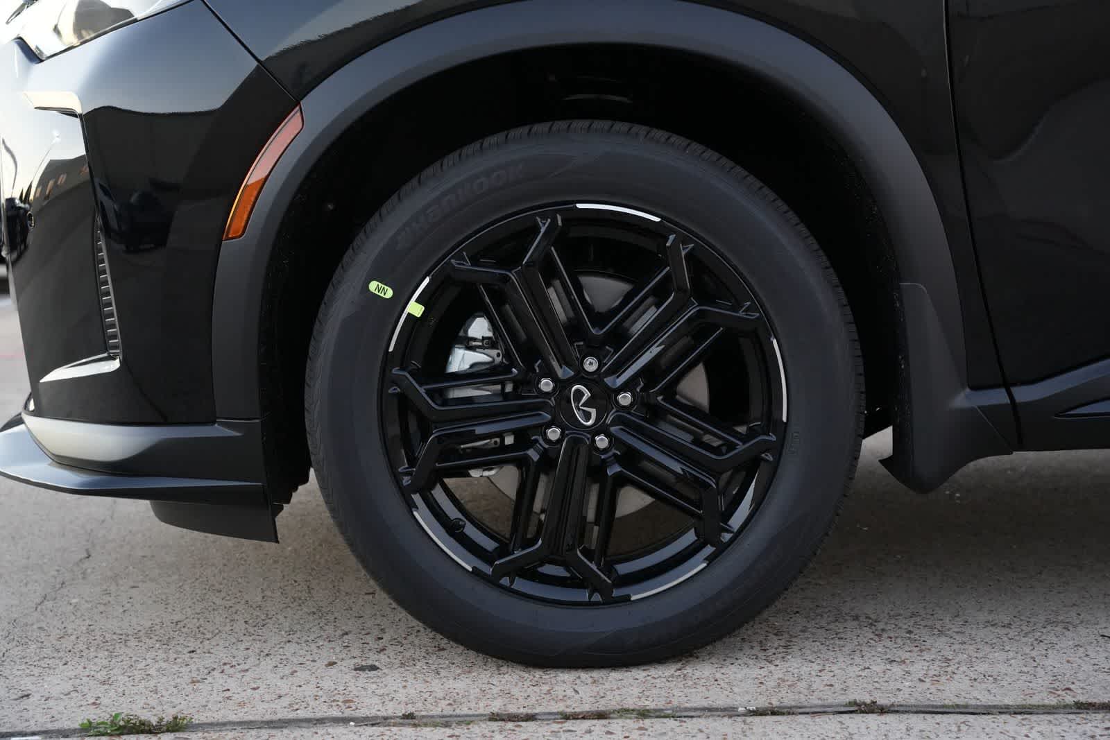 Thumbnail: 2026 INFINITI QX60 - 25