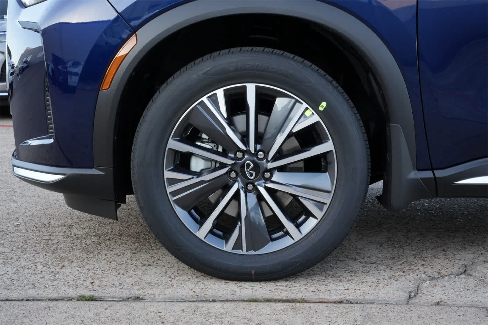 Thumbnail: 2026 INFINITI QX60 - 26