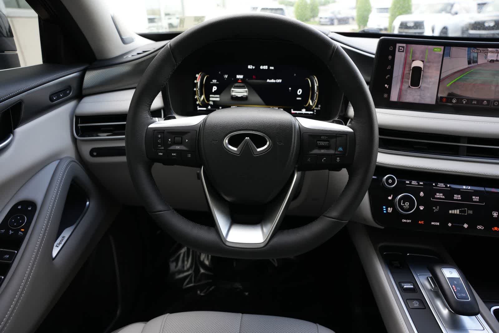 Thumbnail: 2026 INFINITI QX60 - 9