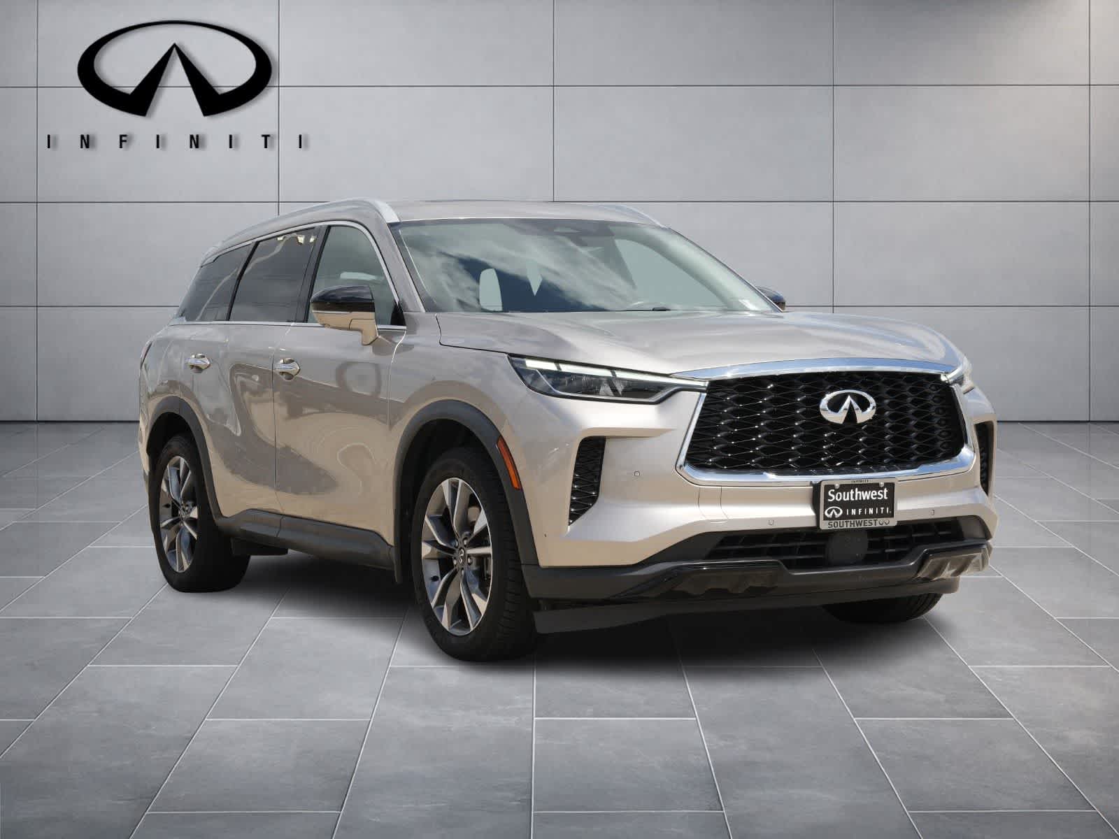 Thumbnail: 2023 INFINITI QX60 - 3