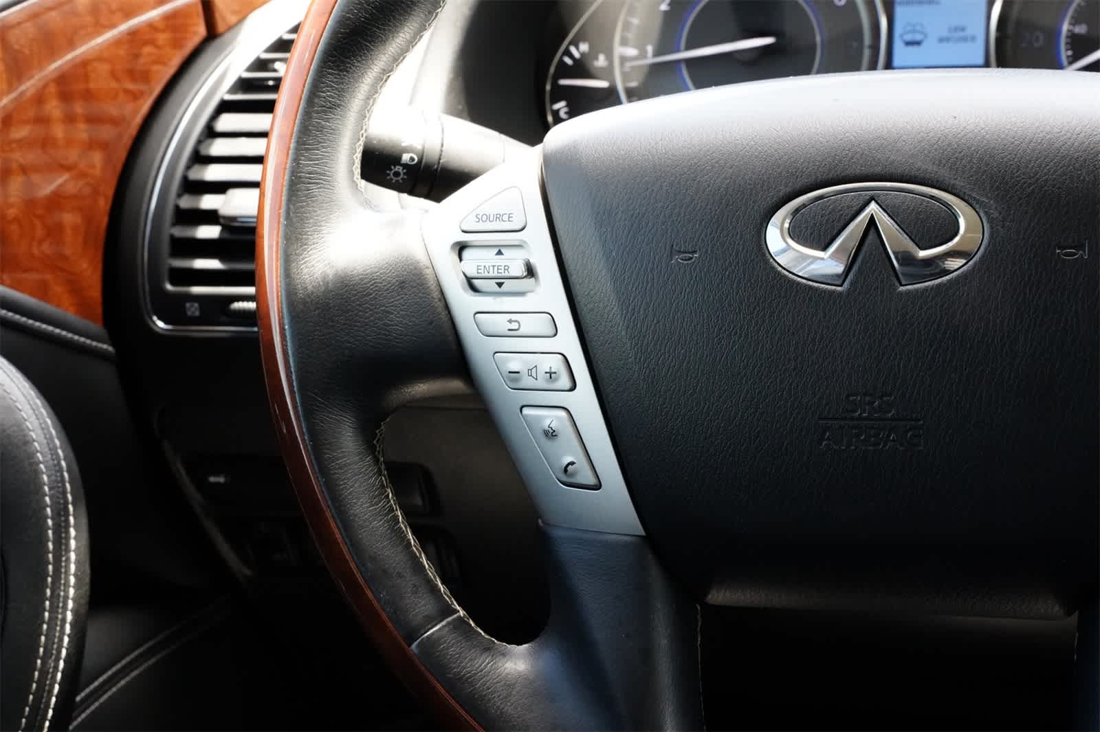 Thumbnail: 2019 INFINITI QX80 - 10