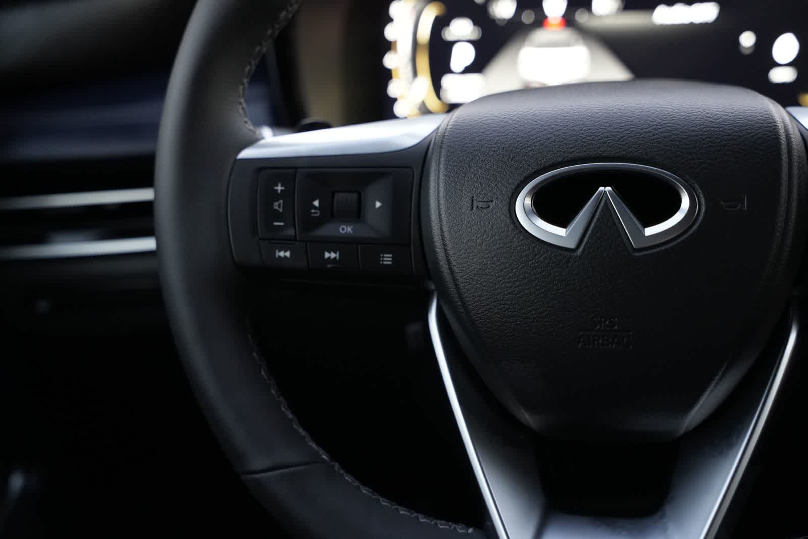 Thumbnail: 2026 INFINITI QX60 - 10