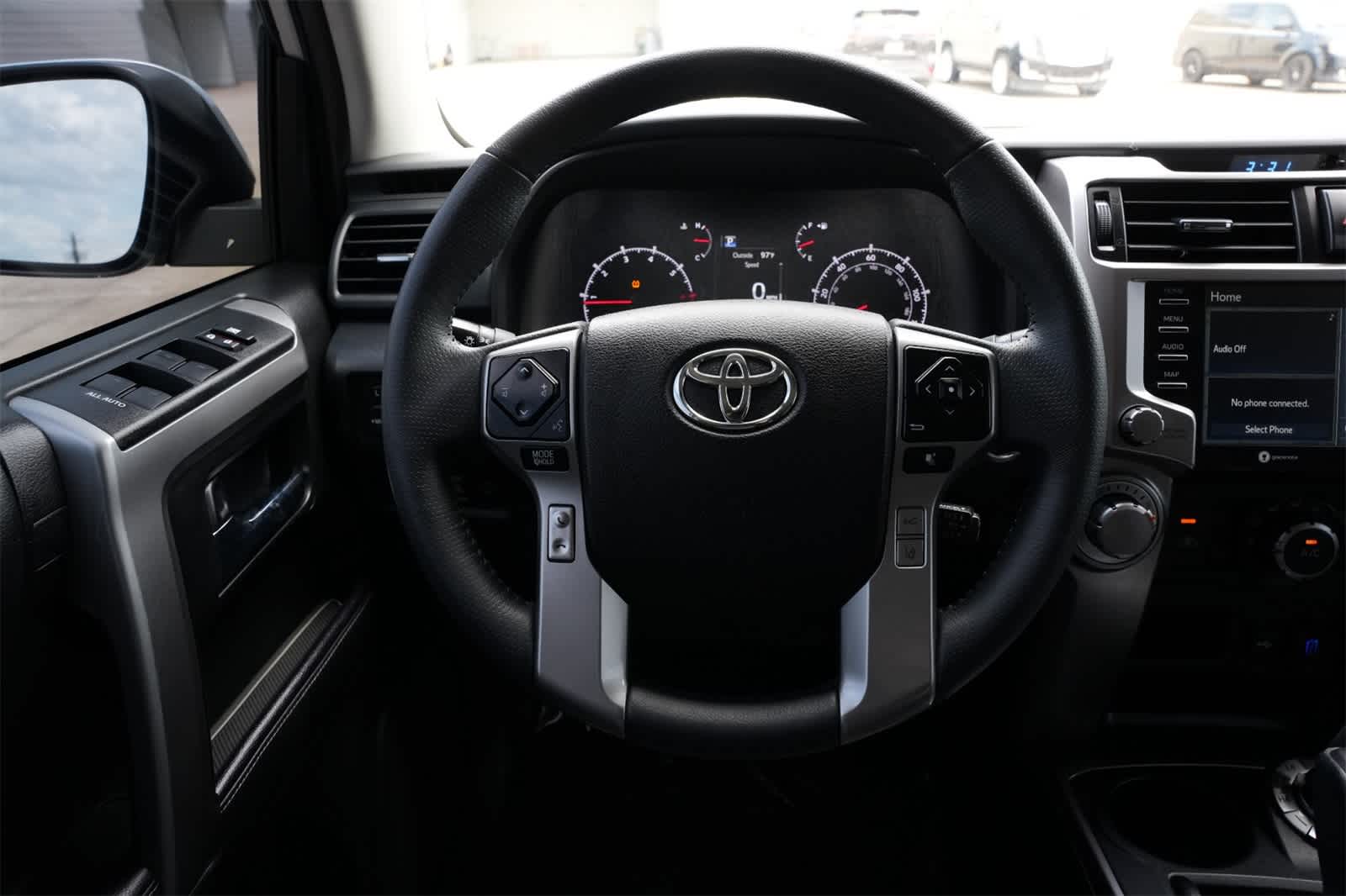 Thumbnail: 2022 Toyota 4Runner - 9