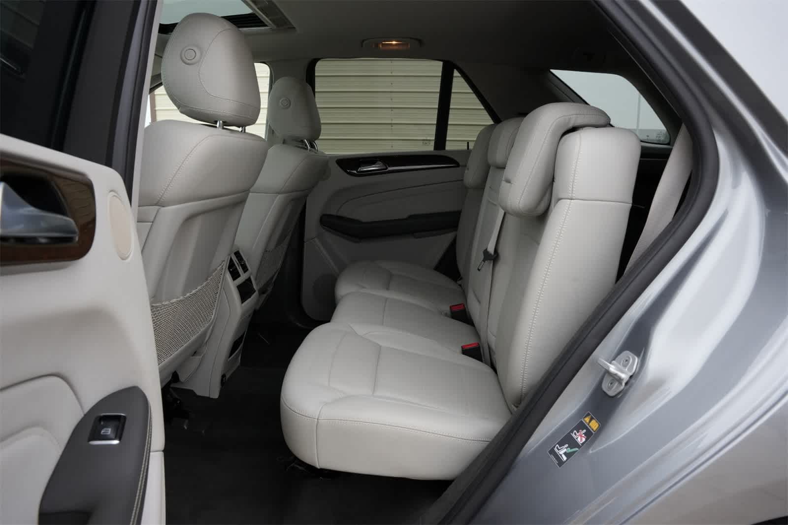 Thumbnail: 2015 Mercedes-Benz M-Class - 16