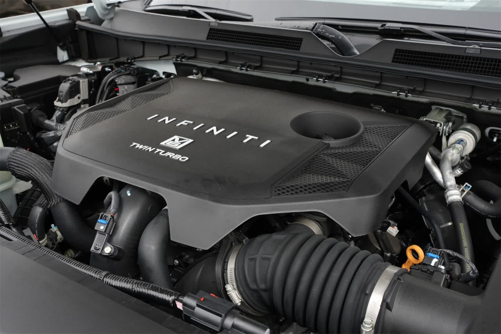 Thumbnail: 2025 INFINITI QX80 - 24