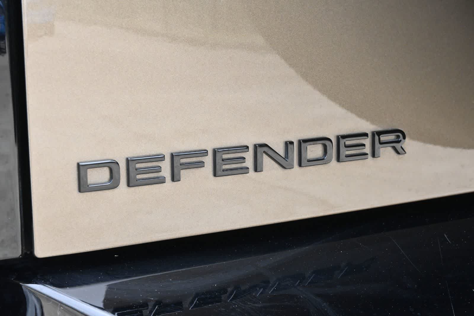 Thumbnail: 2024 Land Rover Defender - 20